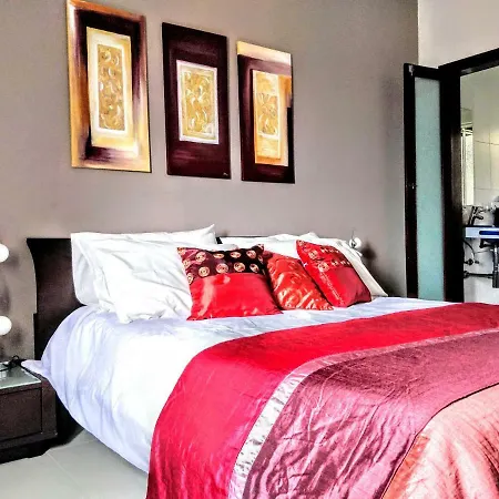 Large Apt In Apartament Pembroke