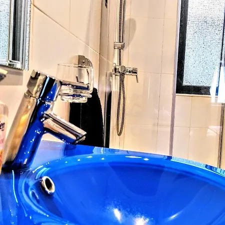 Large Apt In Apartament